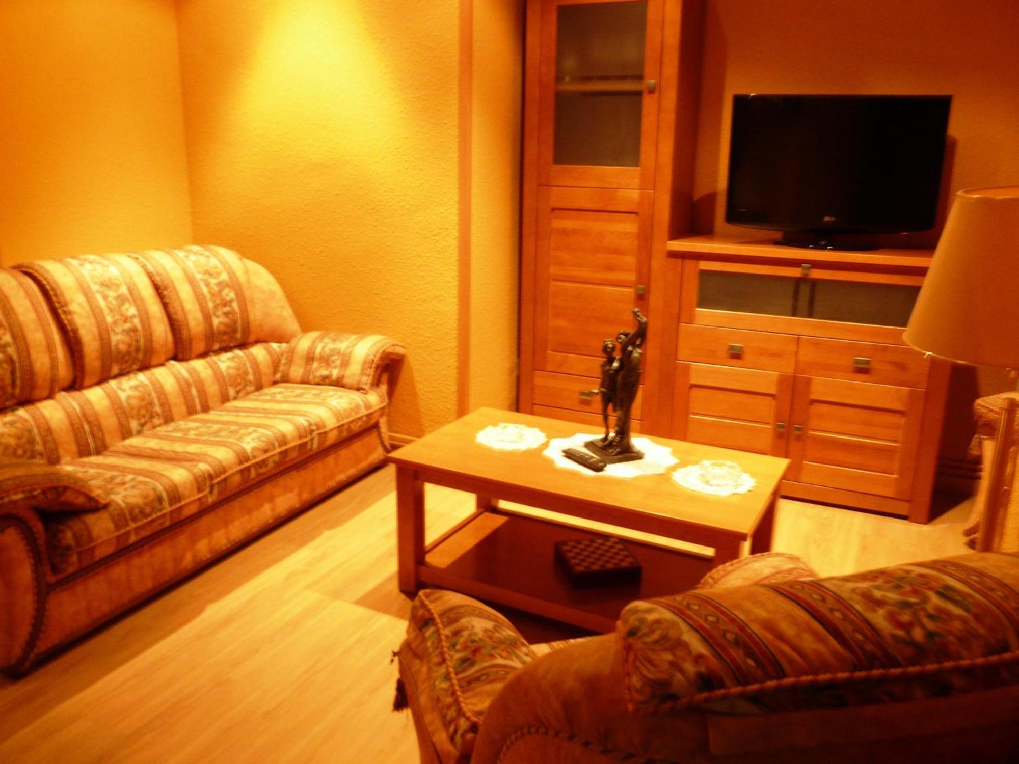 Apartamento Turístico Guara Casa Castro Barbastro Exterior foto