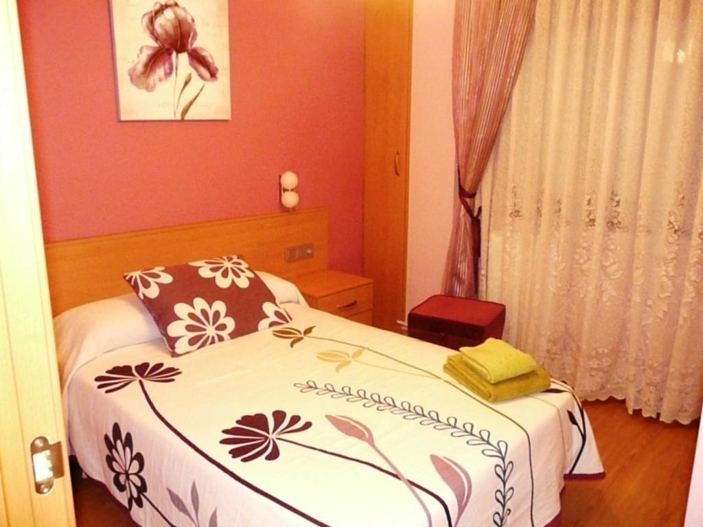 Apartamento Turístico Guara Casa Castro Barbastro Exterior foto